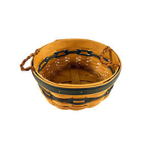 1998 Longaberger Collector's Club Renewal Basket 2 Braided Ears 8.5"RD x 4"H